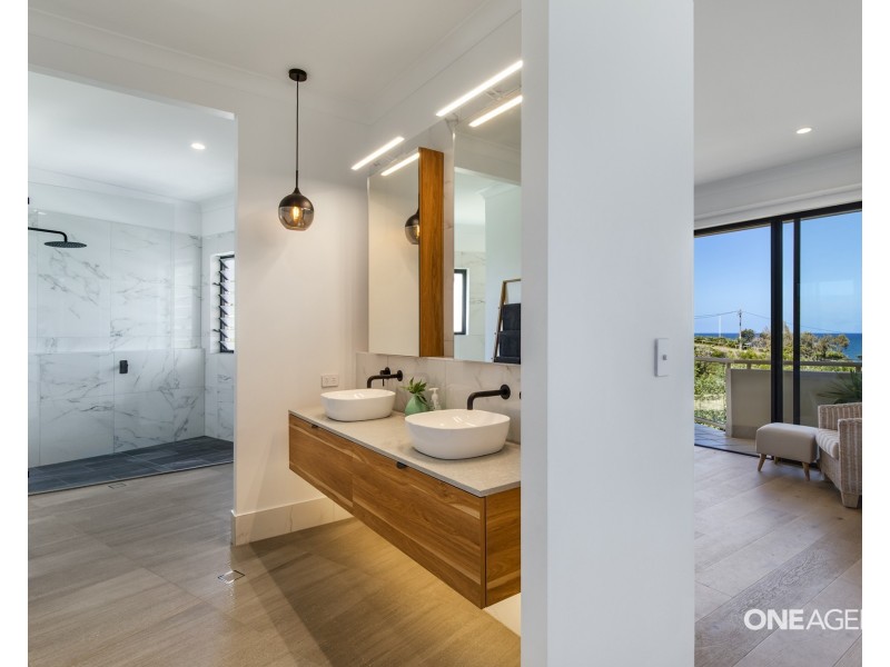 9/9 Selene Street, Sunrise Beach QLD 4567