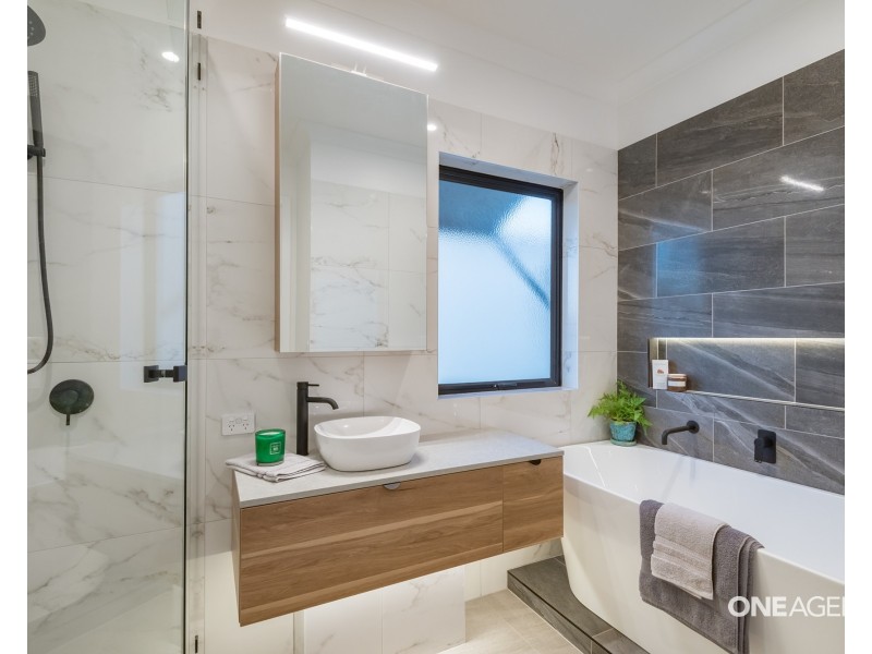 9/9 Selene Street, Sunrise Beach QLD 4567