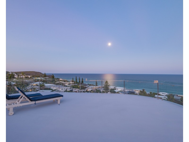 2/30 Bryan Street, Sunshine Beach QLD 4567