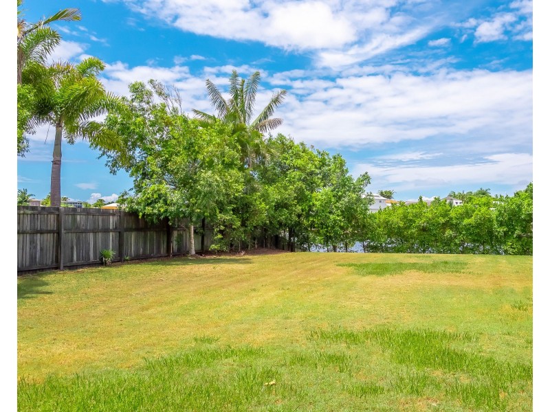 45 Saltwater Avenue, Noosa Waters QLD 4566