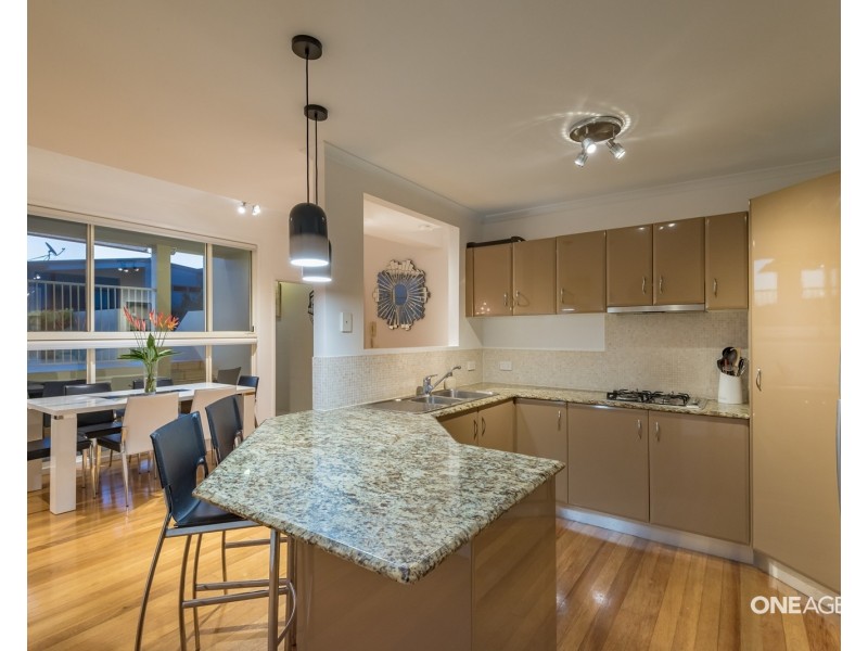 2/16 Sunseeker Close, Noosaville QLD 4566