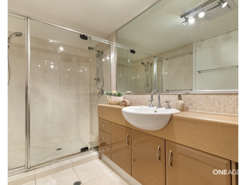 2/16 Sunseeker Close, Noosaville QLD 4566