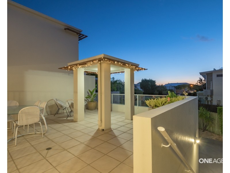 2/16 Sunseeker Close, Noosaville QLD 4566