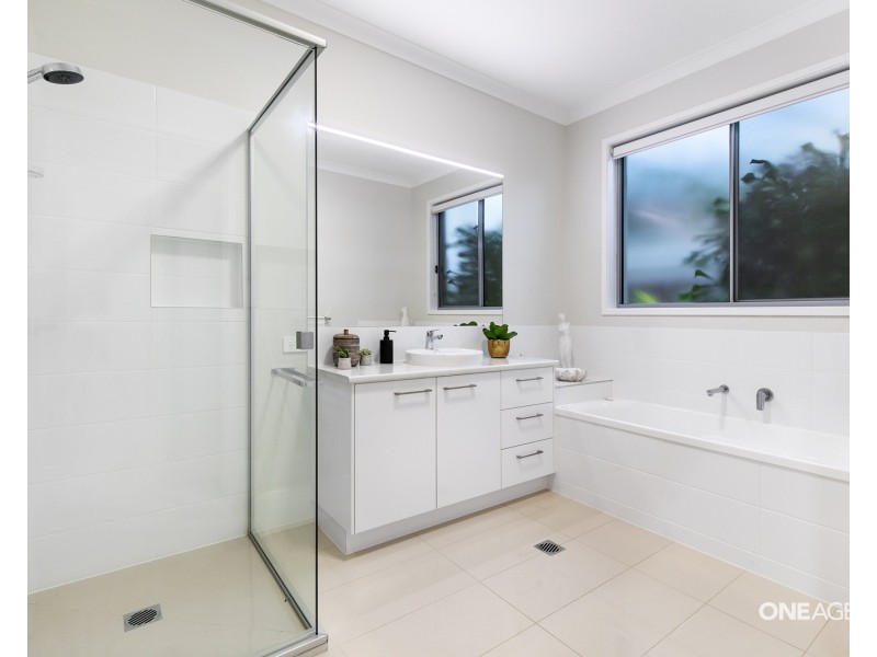 7 Granite Court, Noosaville QLD 4566