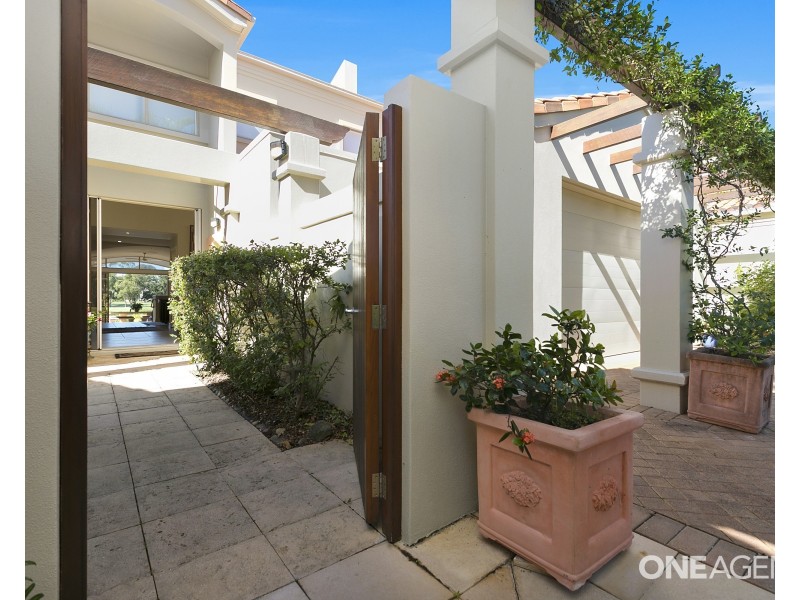 213/61 Noosa Springs Drive, Noosa Heads QLD 4567