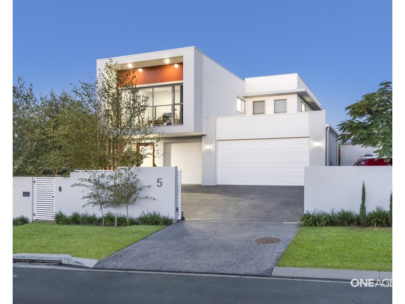 5 Rani Circuit, Noosaville QLD 4566