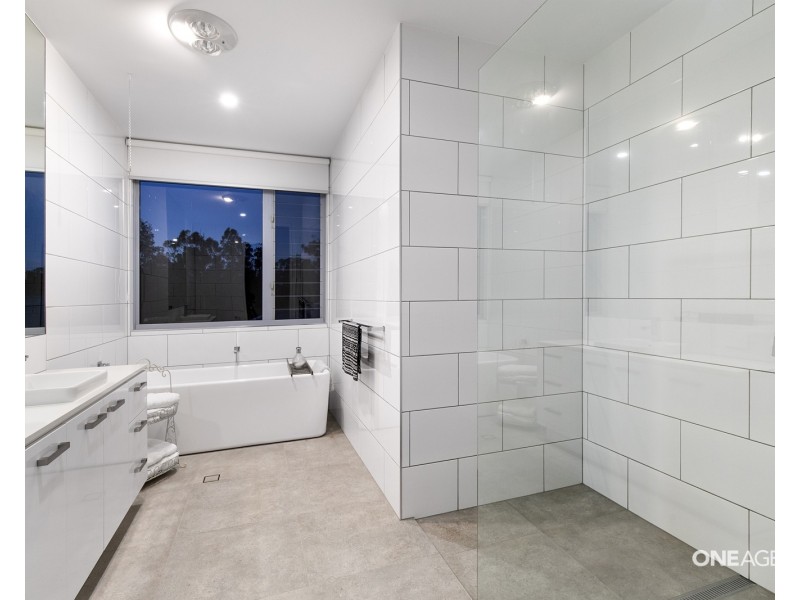 5 Rani Circuit, Noosaville QLD 4566