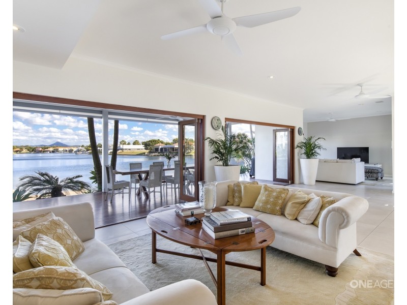 201 Shorehaven Drive, Noosa Waters QLD 4566