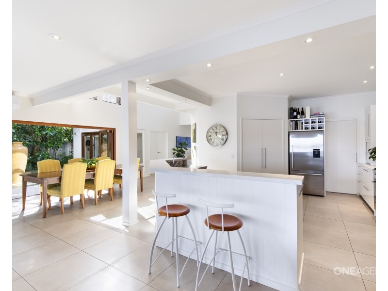 201 Shorehaven Drive, Noosa Waters QLD 4566