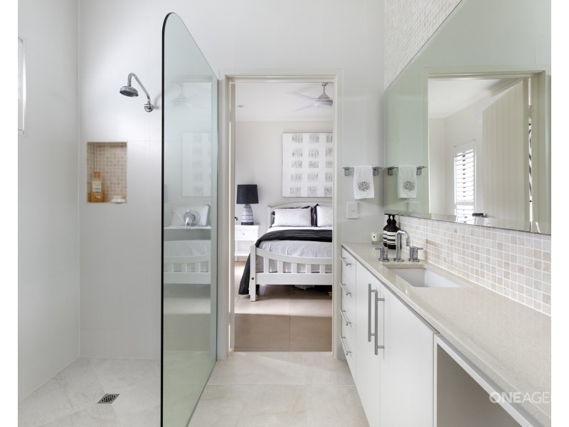 201 Shorehaven Drive, Noosa Waters QLD 4566