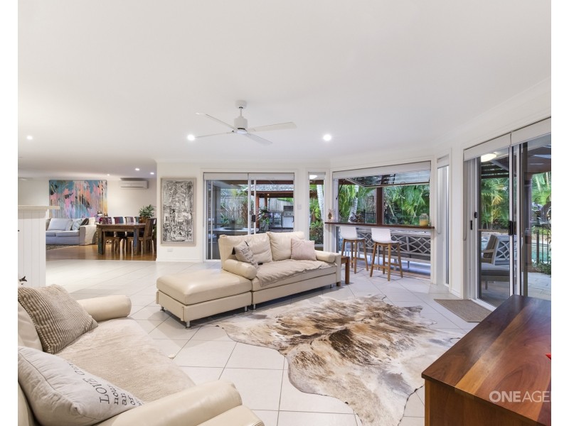 15 Seacove Court, Noosa Waters QLD 4566