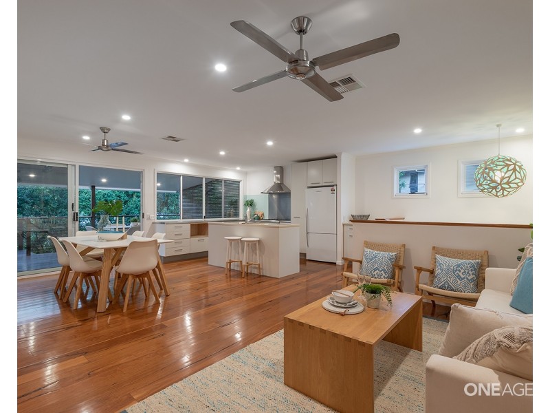 25 Currawong Street, Noosa Heads QLD 4567