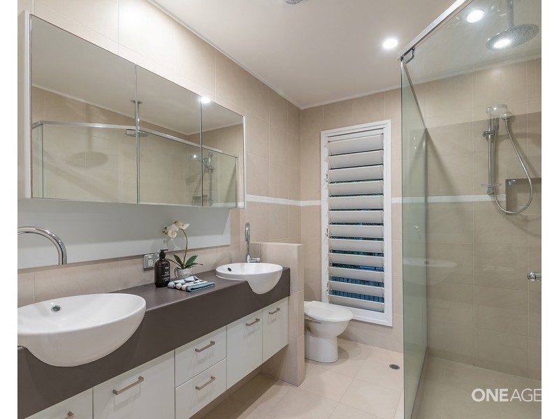 25 Currawong Street, Noosa Heads QLD 4567