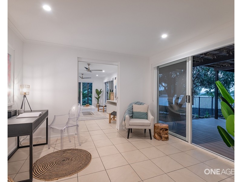 25 Currawong Street, Noosa Heads QLD 4567
