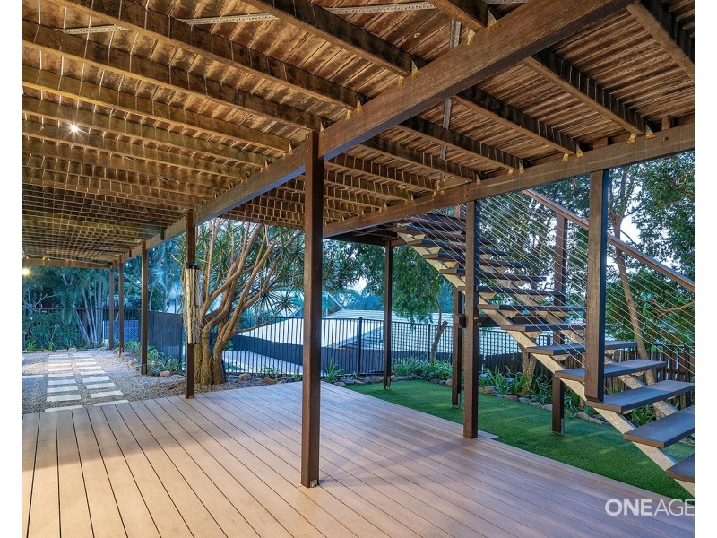 25 Currawong Street, Noosa Heads QLD 4567