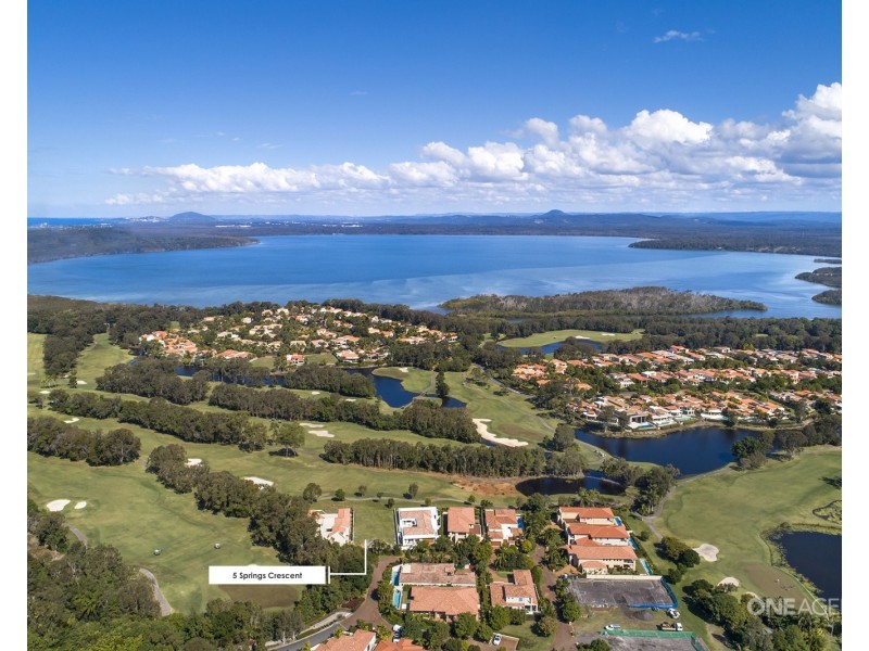 No5 Springs Crescent, Noosa Heads QLD 4567