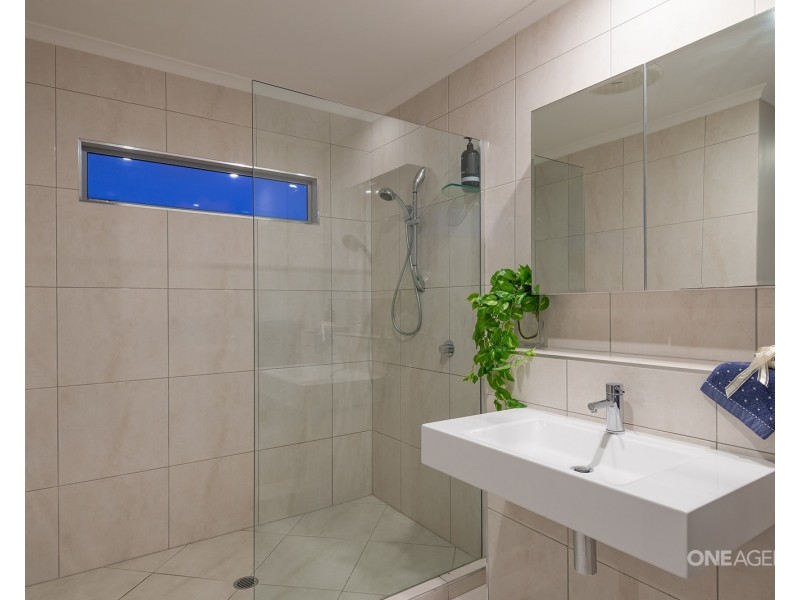 13 Treasure Cove, Noosaville QLD 4566