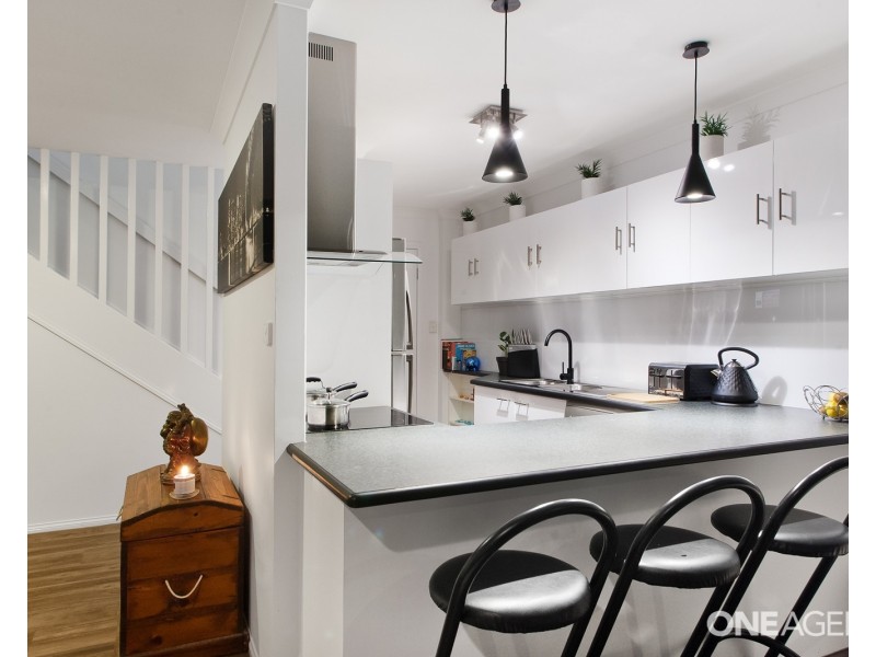 5/3 Advance Place, Sunrise Beach QLD 4567