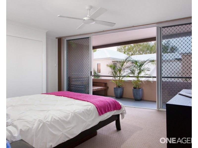 5/3 Advance Place, Sunrise Beach QLD 4567
