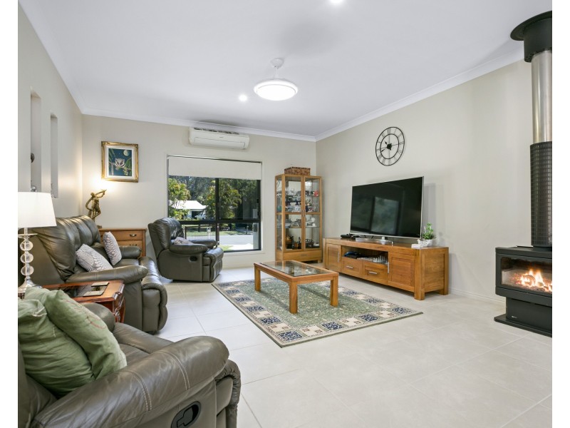12 Ironbark Court, Lake Macdonald QLD 4563