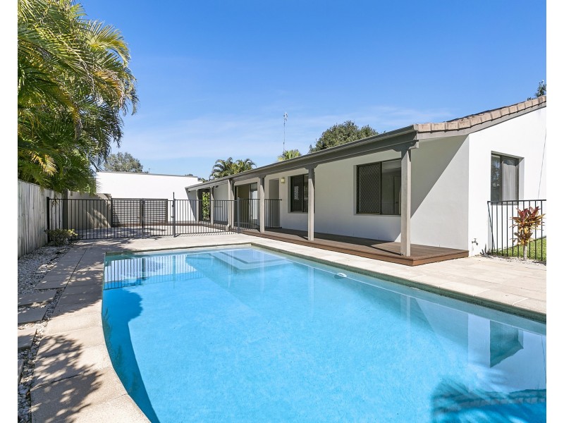33 Sunset Drive, Noosa Heads QLD 4567