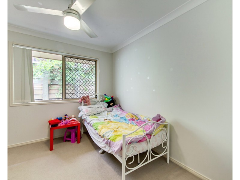 1&2/1 Plover Court, Warner QLD 4500