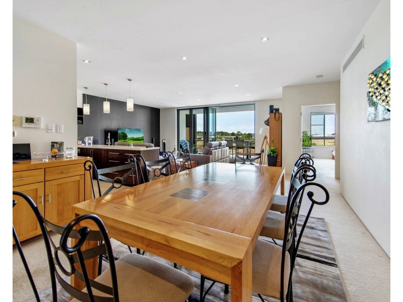 133/3 Pendraat Parade, Hope Island QLD 4212