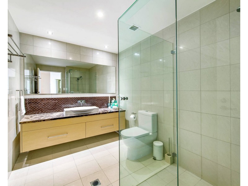133/3 Pendraat Parade, Hope Island QLD 4212