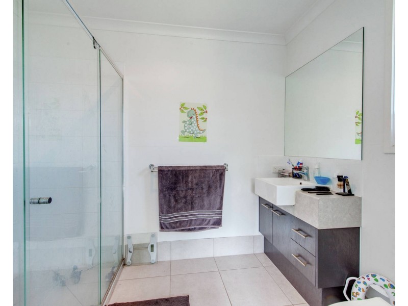 1&2/55 Piggott Road, Bellmere QLD 4510