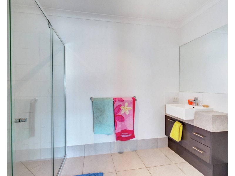 1&2/55 Piggott Road, Bellmere QLD 4510