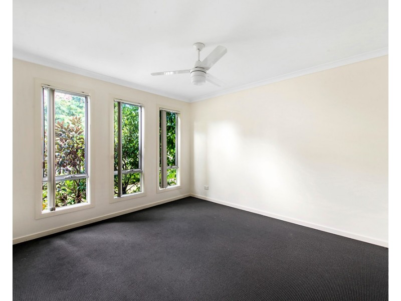 1/6 Pendraat Parade, Hope Island QLD 4212