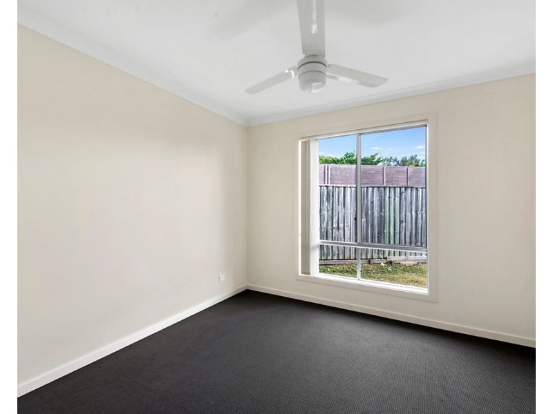 1/6 Pendraat Parade, Hope Island QLD 4212