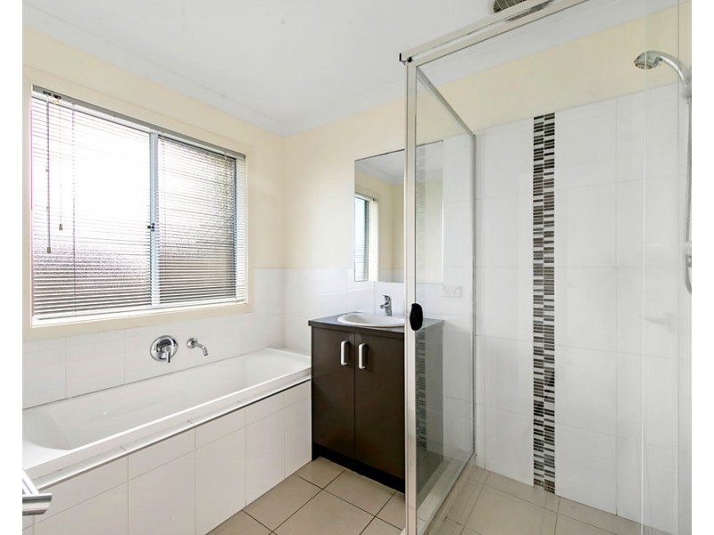 1/6 Pendraat Parade, Hope Island QLD 4212