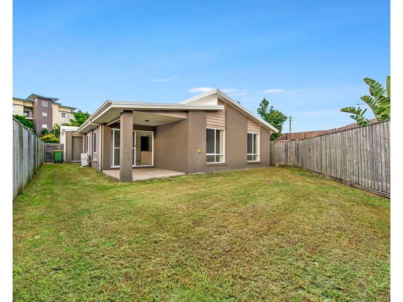 1/6 Pendraat Parade, Hope Island QLD 4212