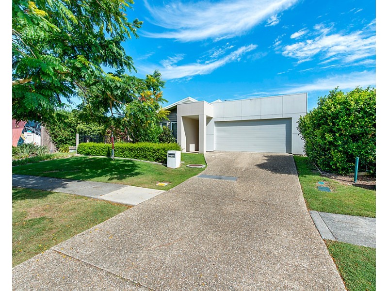 1/6 Pendraat Parade, Hope Island QLD 4212