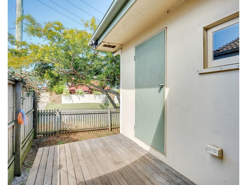 24 Bradley Road, Clontarf QLD 4019