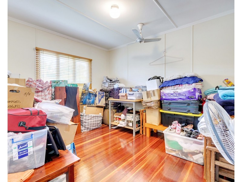 24 Bradley Road, Clontarf QLD 4019