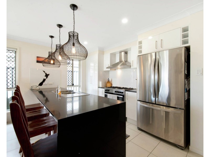 72 Taurus Circuit, Coomera QLD 4209