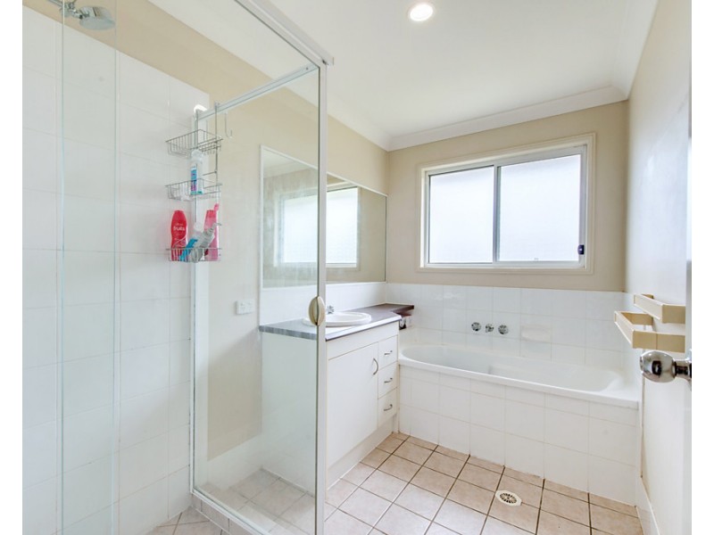 18 Galaxy Court, Dakabin QLD 4503