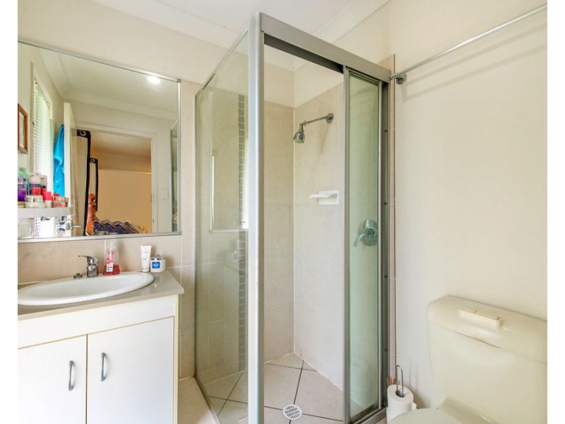 1/4 Firecrest Close, Upper Coomera QLD 4209