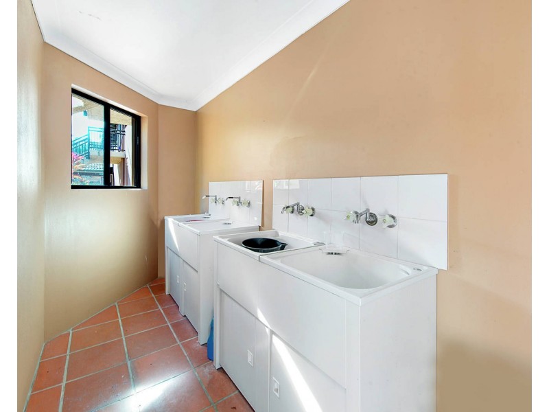 11/13 Tonga Place, Parkwood QLD 4214