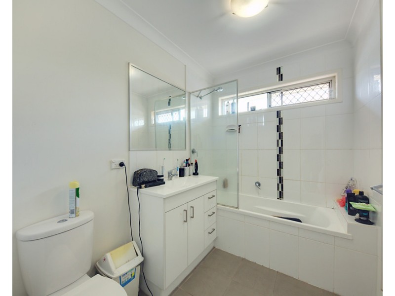 1&2/1 Geary Court, Caboolture QLD 4510
