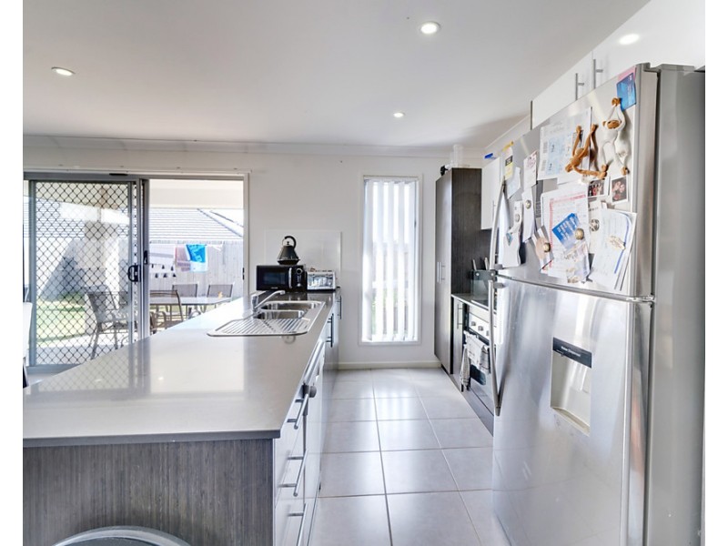 1&2/103 Welsh Street, Burpengary QLD 4505