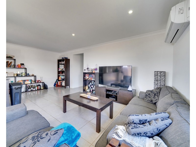 1&2/103 Welsh Street, Burpengary QLD 4505