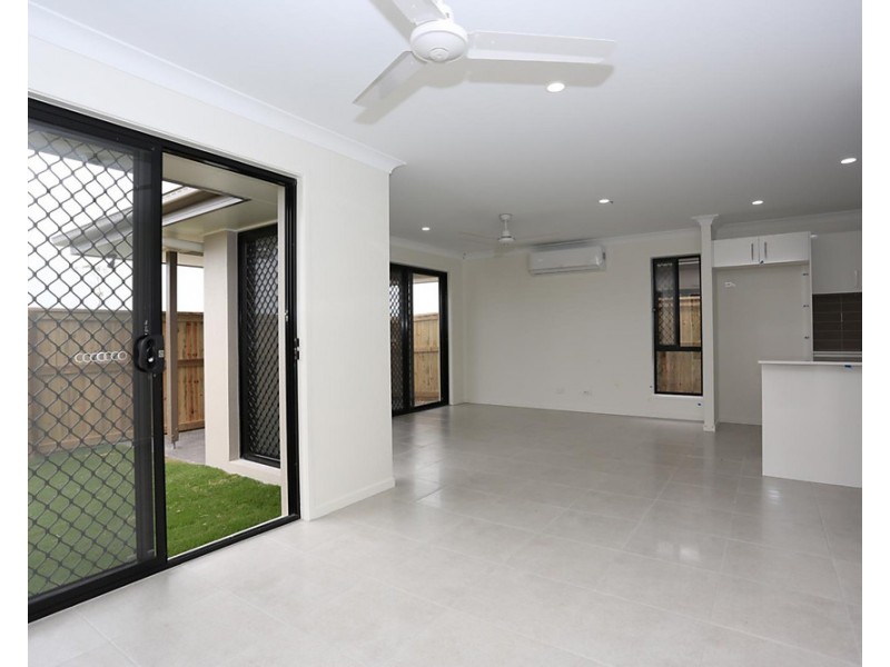 22 Sienna Crescent, Palmview QLD 4553