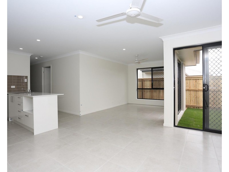 22 Sienna Crescent, Palmview QLD 4553