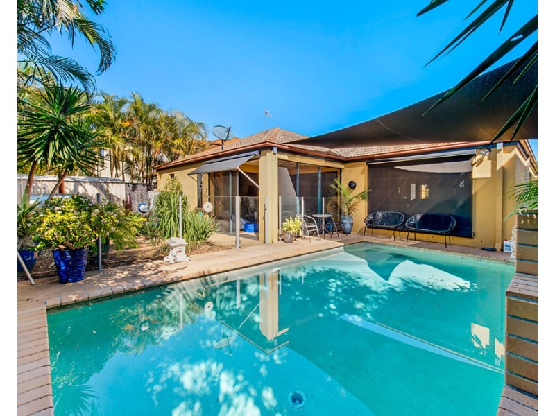 23 Ken Crescent, Helensvale QLD 4212