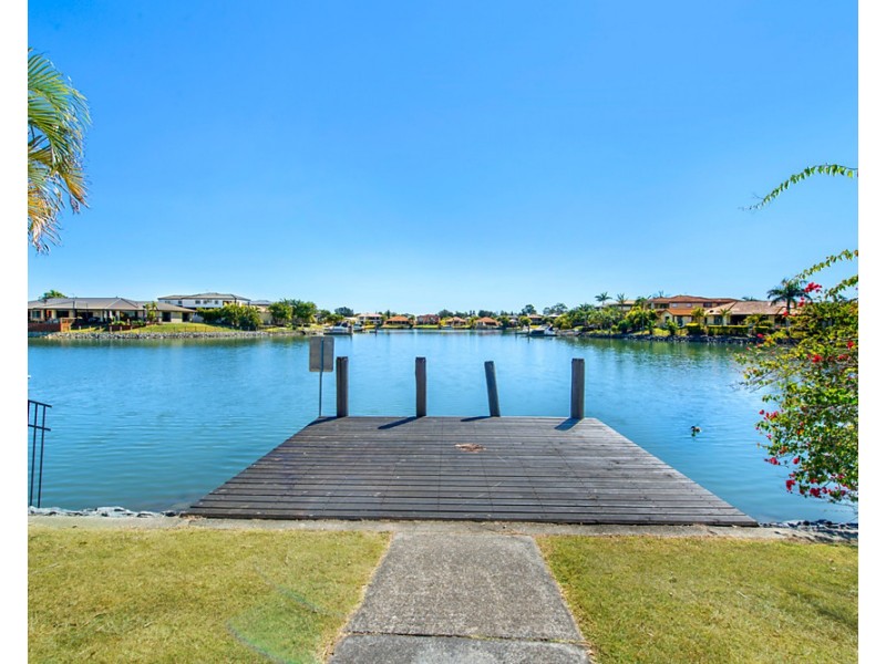 23 Ken Crescent, Helensvale QLD 4212