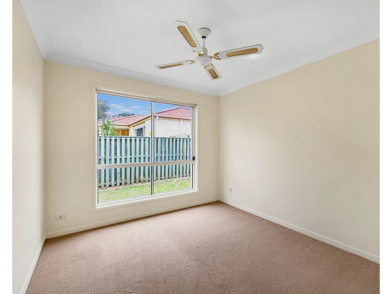 32 Madasin Close, Arundel QLD 4214