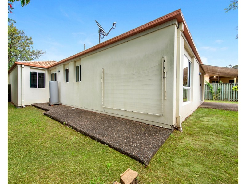 32 Madasin Close, Arundel QLD 4214